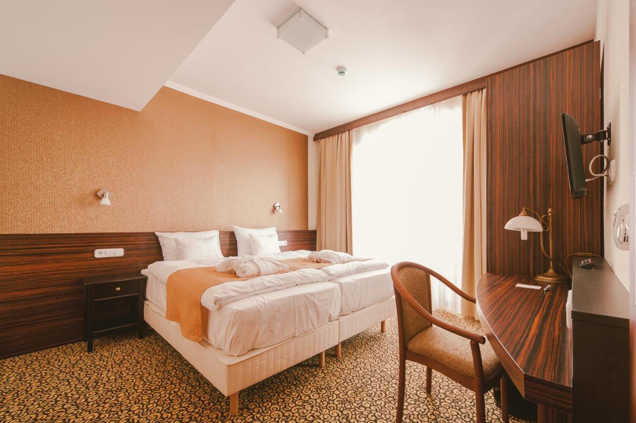 Park Hotel Hévíz Buitenkant foto