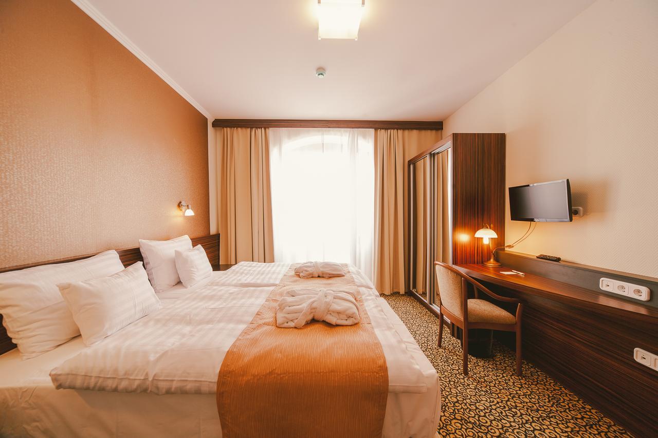 Park Hotel Hévíz Buitenkant foto