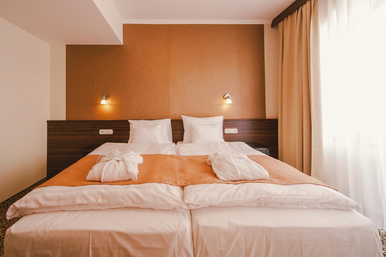Park Hotel Hévíz Buitenkant foto