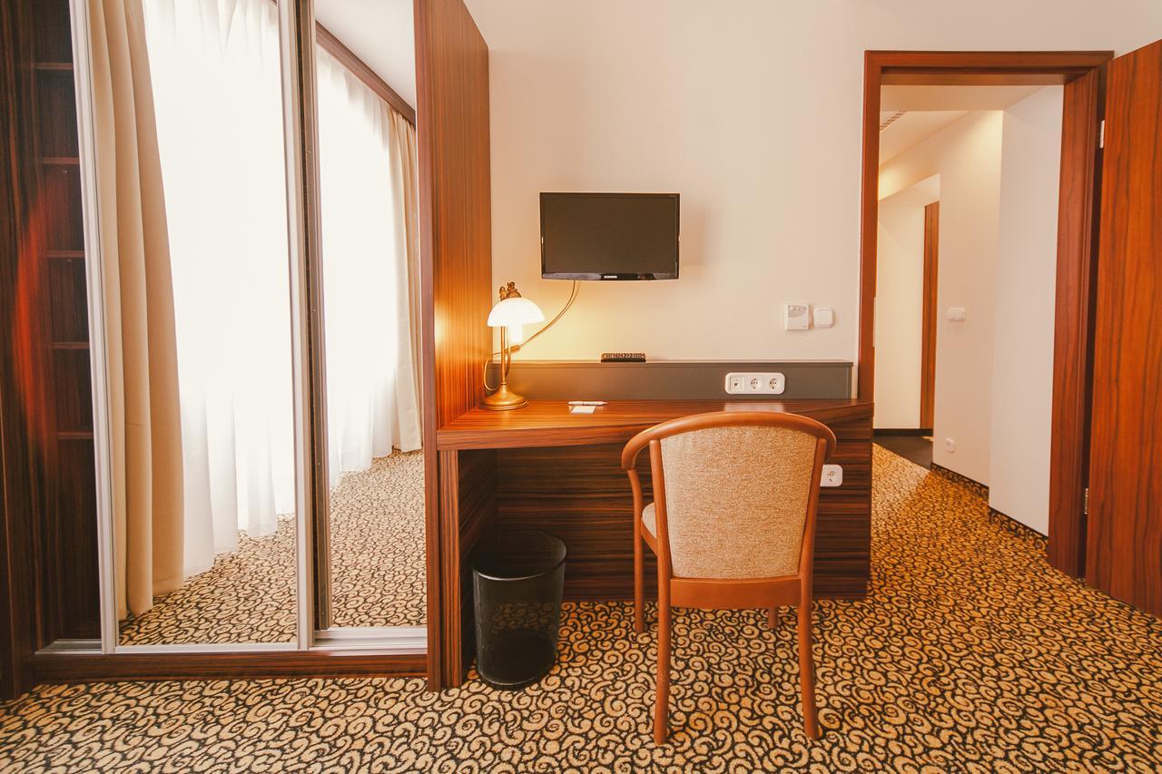 Park Hotel Hévíz Buitenkant foto